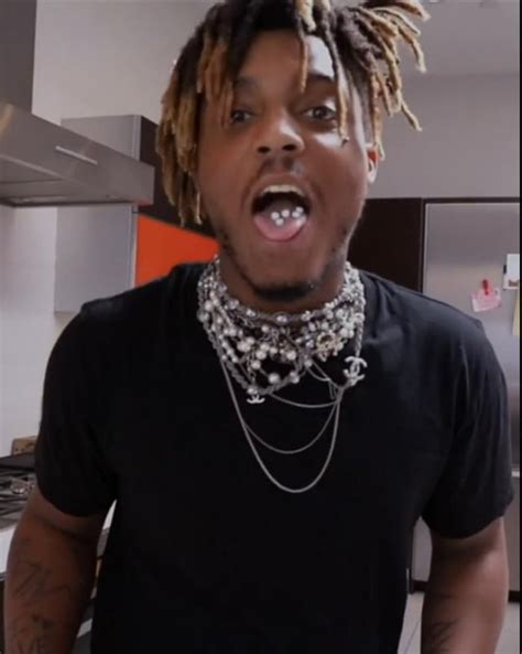 juice wrld chanel pearl necklace|pearl necklace reddit.